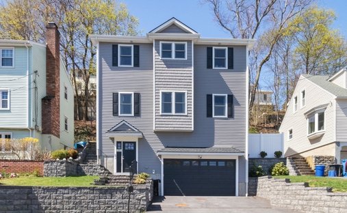 House in Waltham, Massachusetts, United States 1
