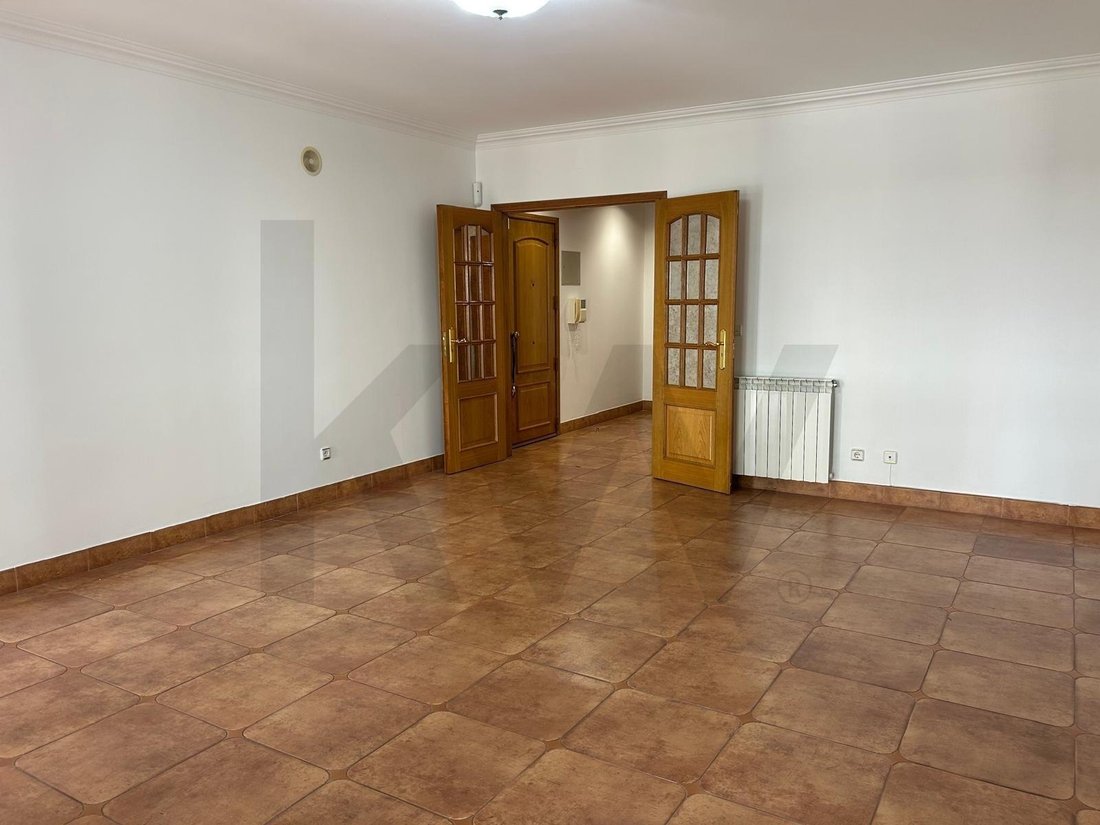 Apartment in Belas, Lisbon, Portugal 4 - 18837979