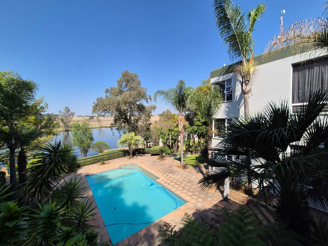 Haus in Gauteng, Südafrika 2 - 18838652