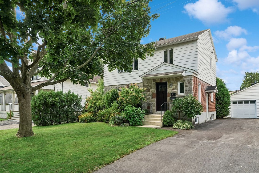 House in Pointe-Claire, Quebec, Canada 1 - 18838788