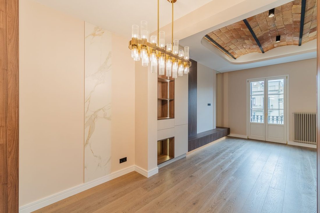 Apartamento en Eixample, Barcelona, España 5 - 18747019