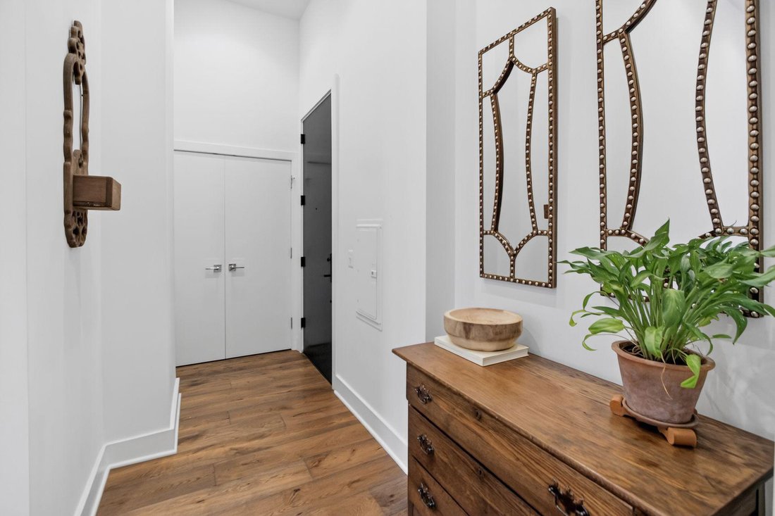 Condo in Alexandria, Virginia, United States 2 - 18838316