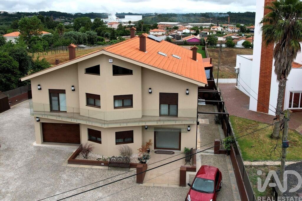 Townhouse in Oliveira do Bairro, Aveiro District, Portugal 2 - 18838635