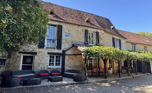 Haus in Arrondissement von Sarlat-la-Canéda, Neu-Aquitanien, Frankreich 1