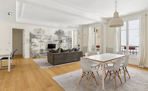 Apartment in Gros Caillou, Paris 7e Arrondissement, Paris 1