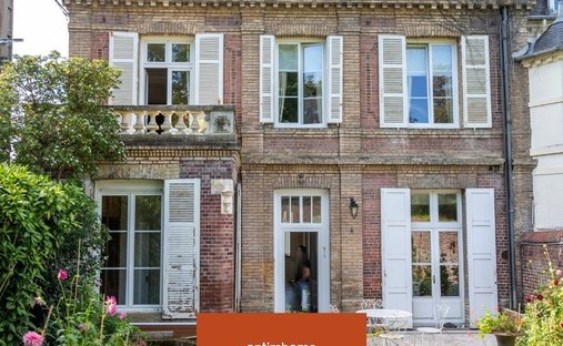 Casa en Est, Lisieux, Francia 1
