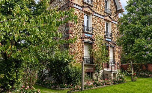 House in Jules Ferry, Ermont, France 1