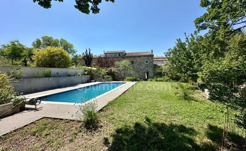 Casa a Allan, Auvergne-Rodano-Alpi, Francia 1