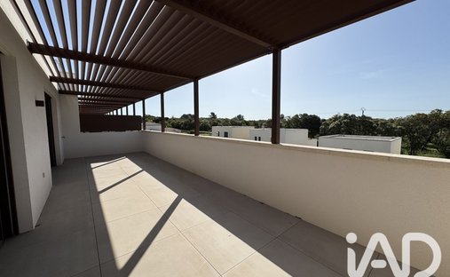 Appartement à Sud, Castries, France 1