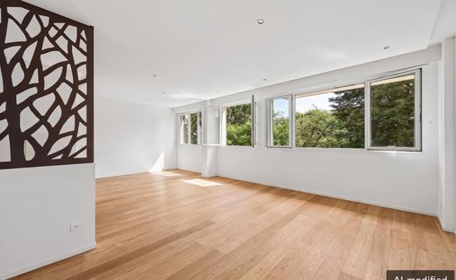 Apartment in Saint-Cloud, Ile-de-France, France 1