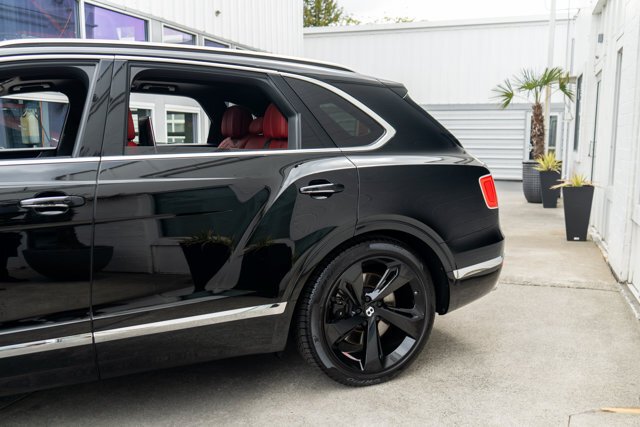 Suv in Bellevue, WA, United States 5 - 18817971