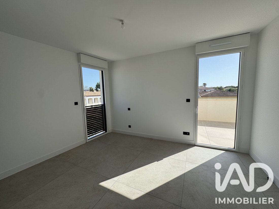 Apartment in Sud, Castries, France 5 - 18843703