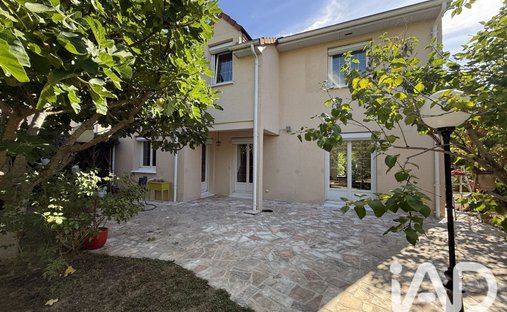 Haus in Santeny, Île-de-France, Frankreich 1
