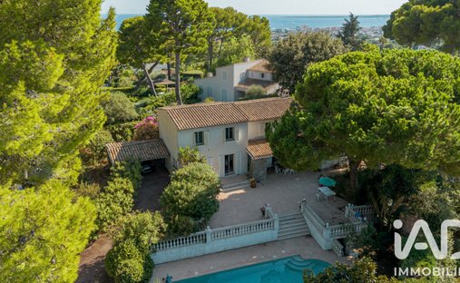 House in Saint Maymes-Lauvert, Antibes, France 1