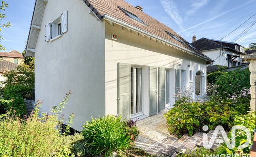 Maison à Nord et Ouest, Triel-sur-Seine, France 1