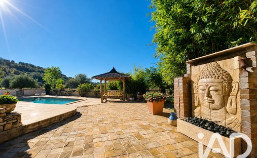 House in Est, Saint-Martin-de-Valgalgues, France 1