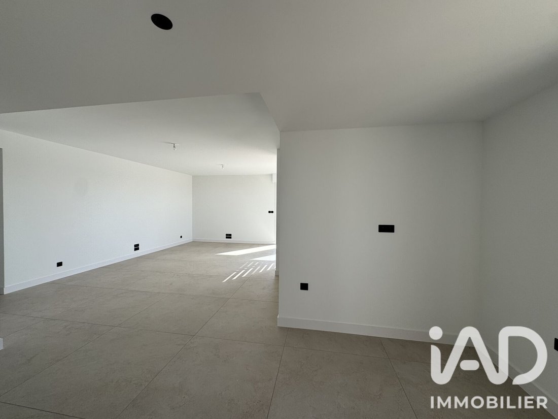 Apartment in Sud, Castries, France 4 - 18843703