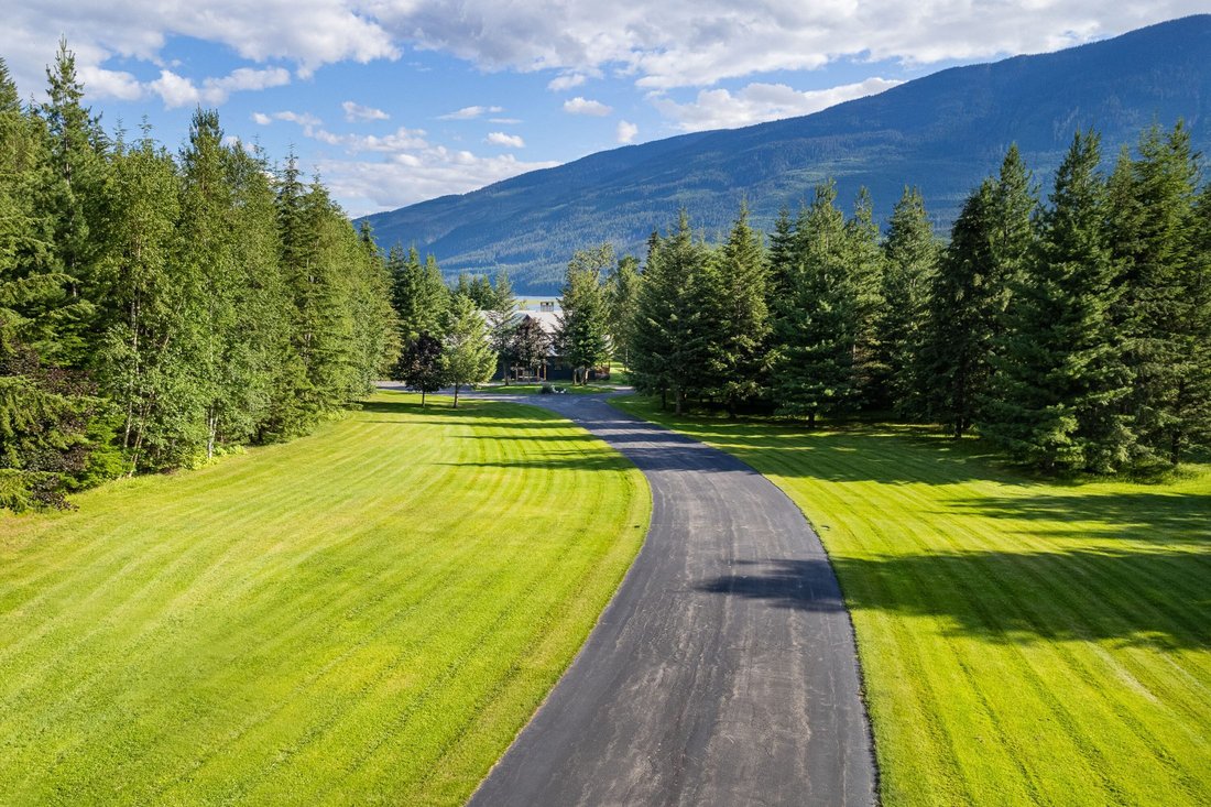 Casa a Revelstoke, Columbia Britannica, Canada 4 - 18840043