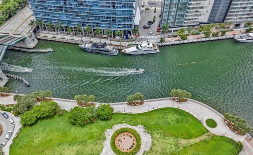 Condo in Miami, Florida, United States 1