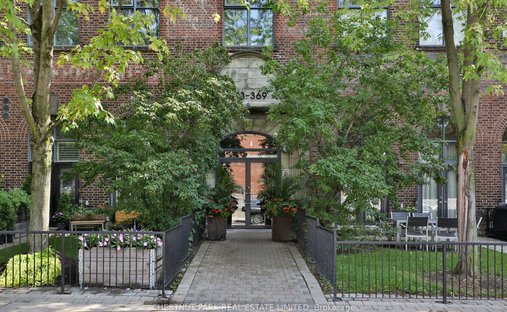 Appartement à Toronto, Ontario, Canada 1