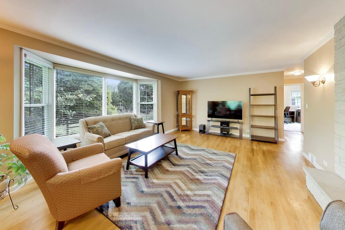 House in Mount Prospect, Illinois, United States 5 - 18840088