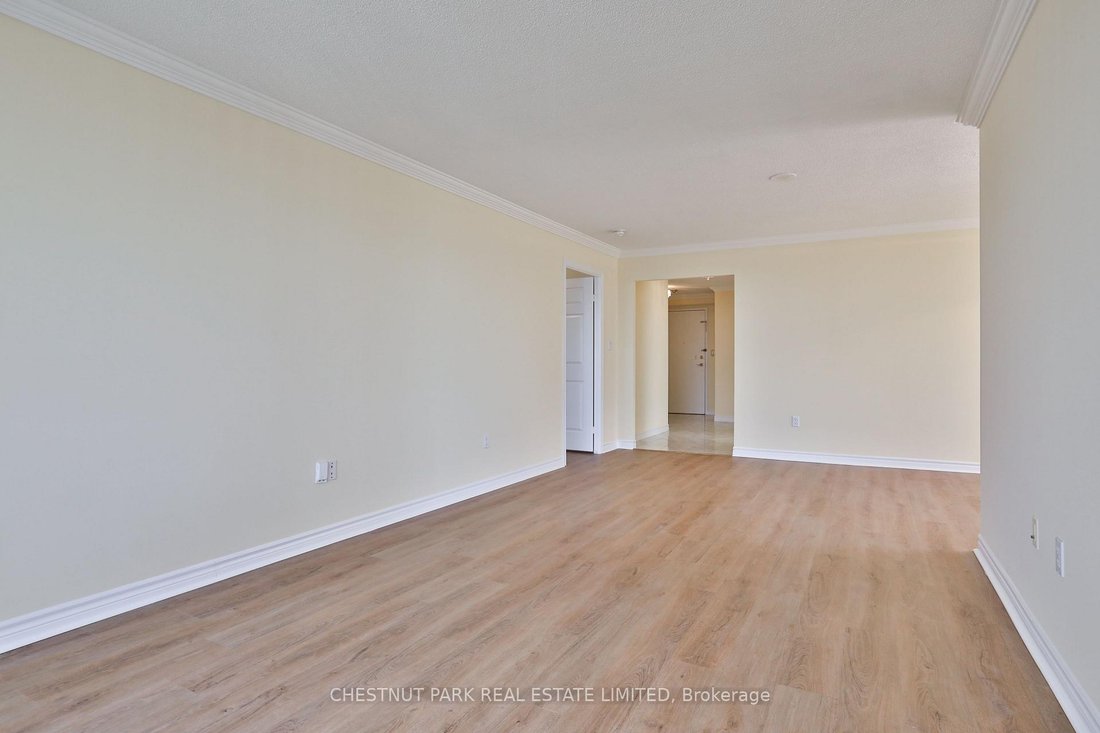 Apartment in Toronto, Ontario, Canada 4 - 18839876