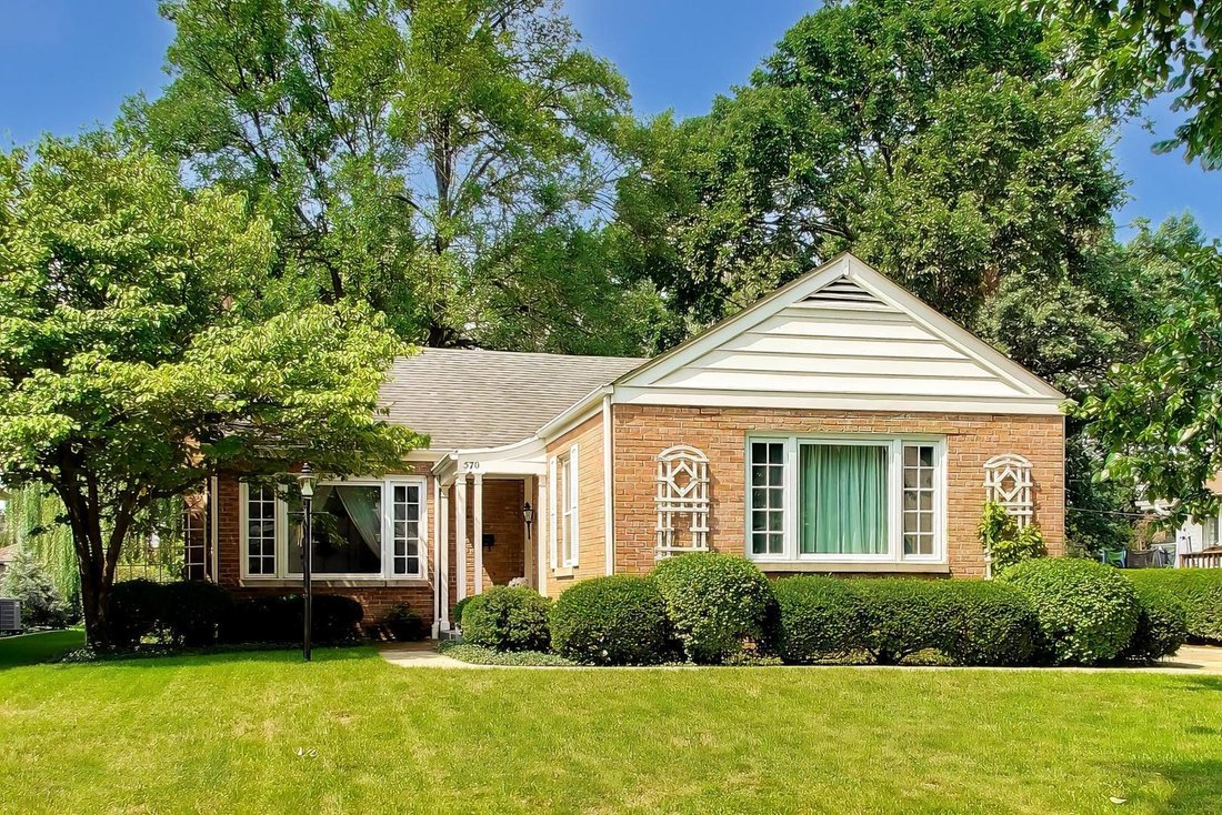 House in Elmhurst, Illinois, United States 1 - 18839908