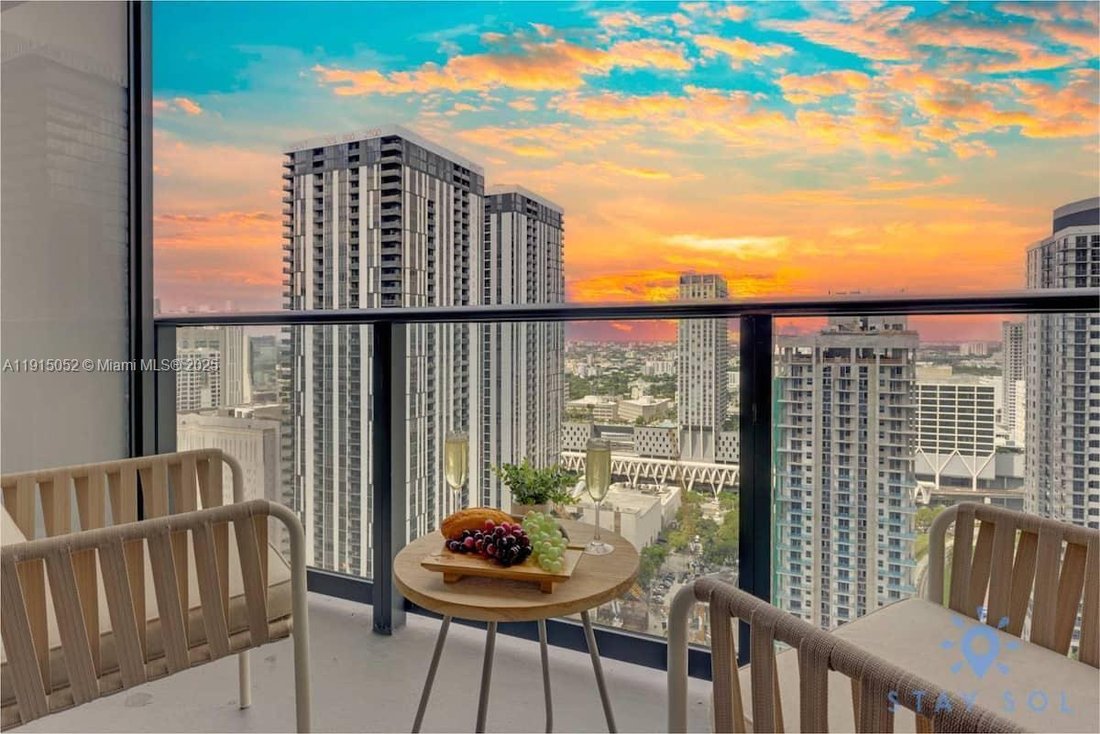 Condo in Miami, Florida, United States 1 - 18839537