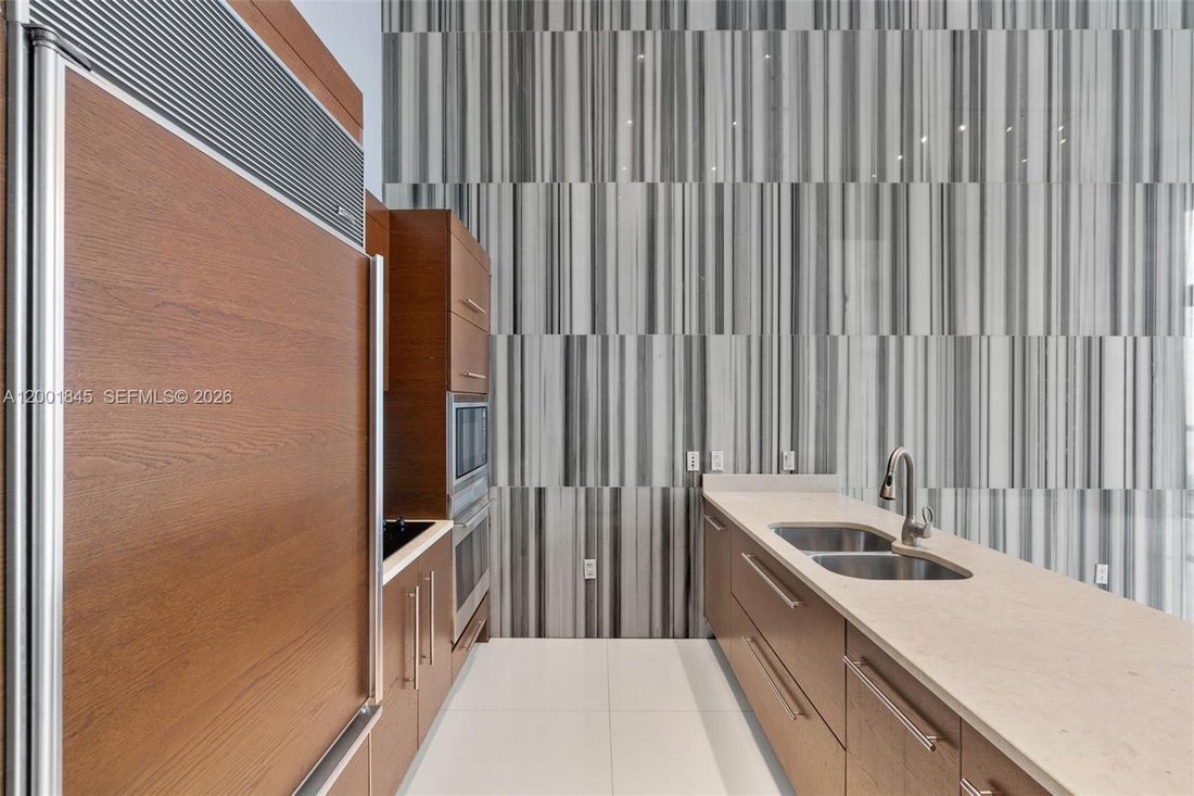 Condo in Miami, Florida, United States 2 - 18840197