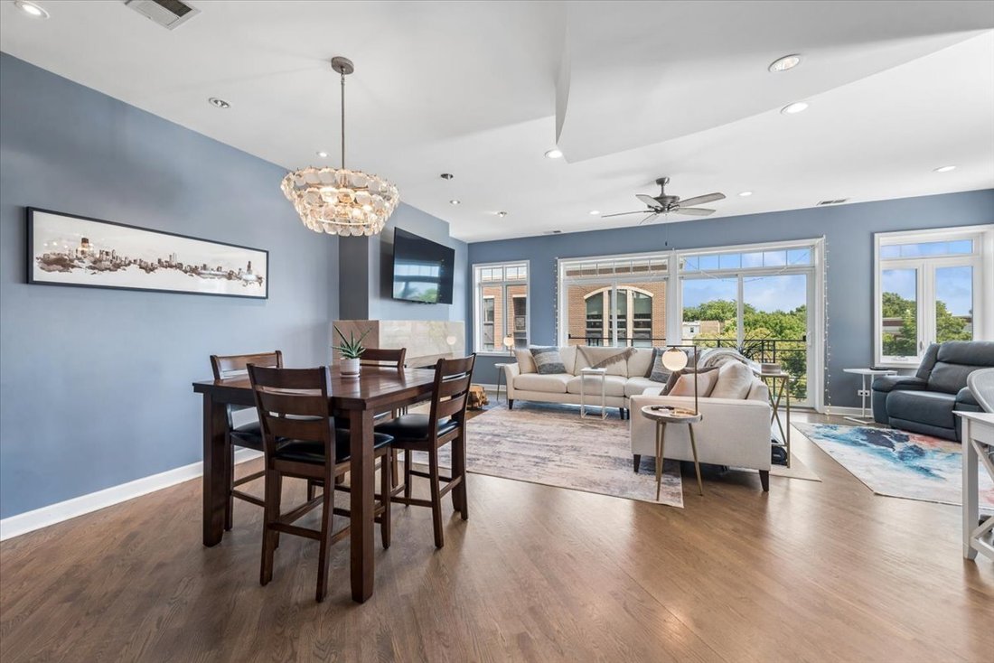 Condo in Chicago, Illinois, United States 2 - 18839241