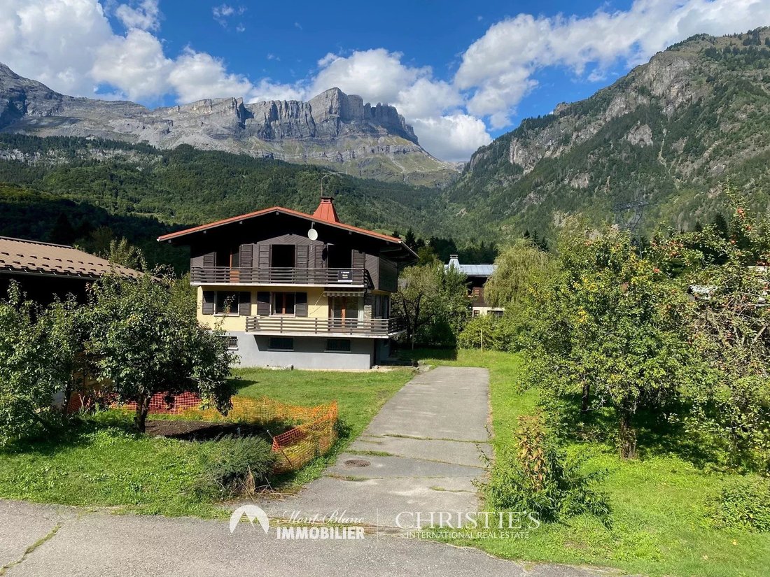 Villa in Servoz, Auvergne-Rhone-Alpen, Frankreich 1 - 15633037