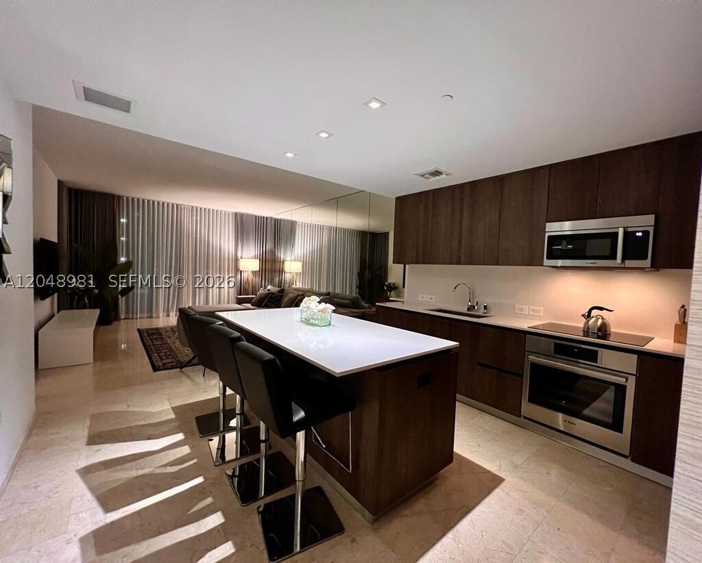 Condo in Miami, Florida, United States 5 - 18839256