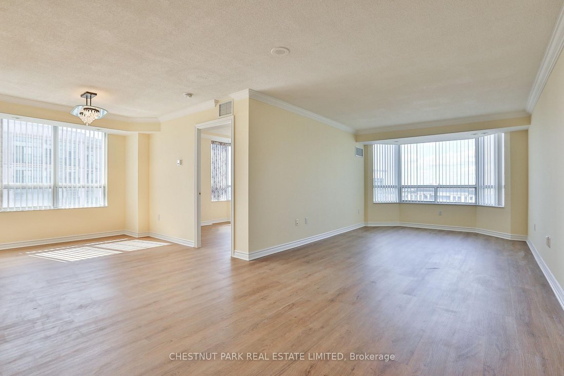 Apartment in Toronto, Ontario, Canada 2 - 18839876