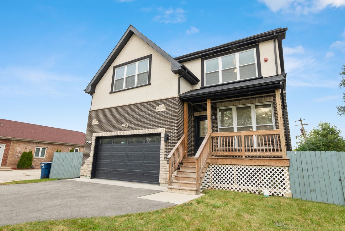 House in Bridgeview, Illinois, United States 4 - 18839901
