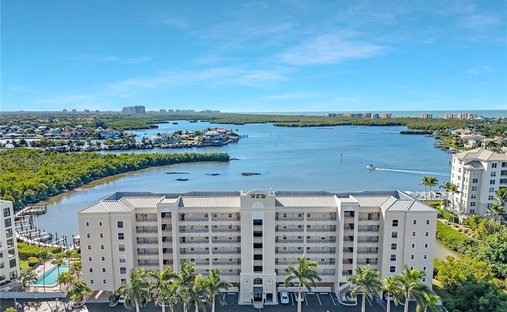 Condo in Bonita Springs, Florida, United States 1