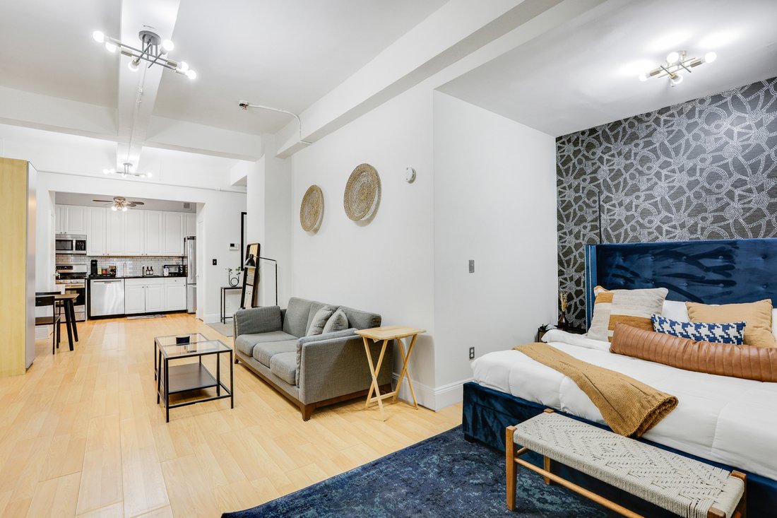 Condo in New York, New York, United States 2 - 18839670