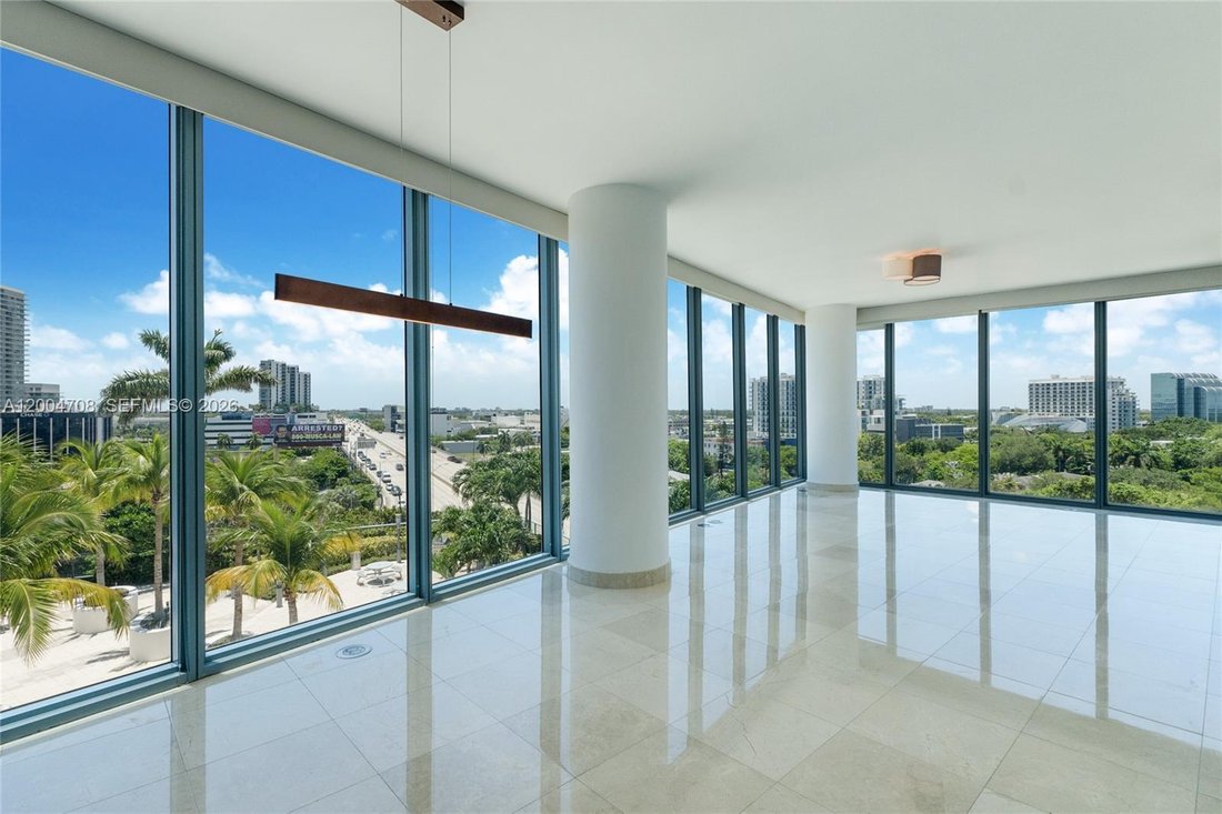 Condo in Miami, Florida, United States 1 - 18838940