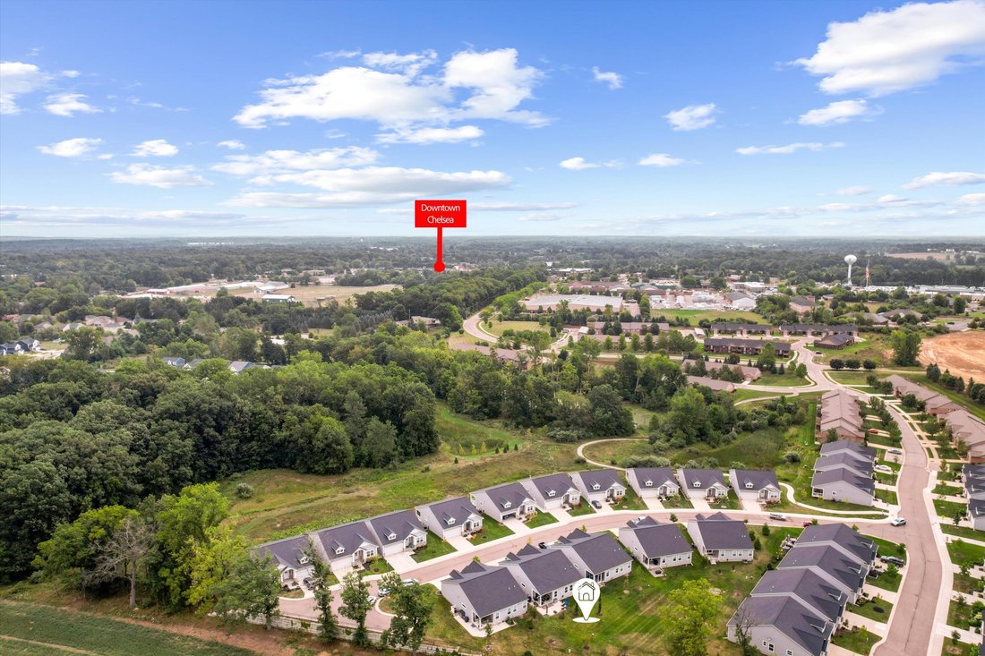 Condo in Chelsea, Michigan, United States 2 - 18840699