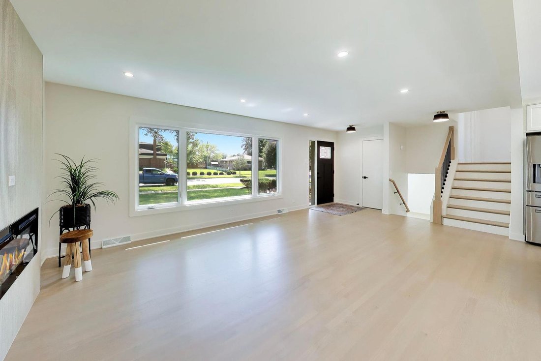 House in Arlington Heights, Illinois, United States 4 - 18839696