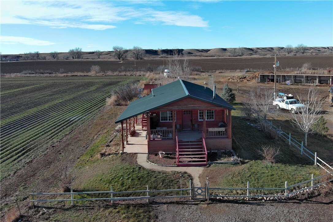 House in Hardin, Montana, United States 3 - 18838886