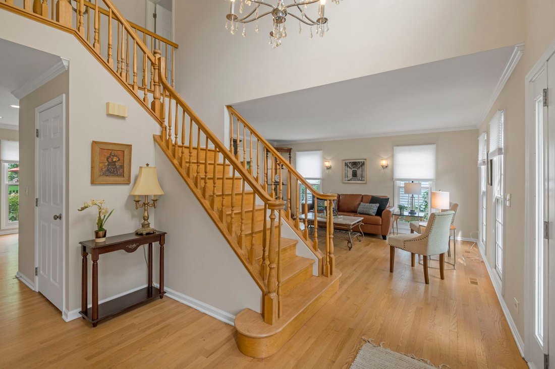 House in Mundelein, Illinois, United States 3 - 18839210