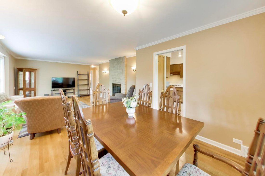 House in Mount Prospect, Illinois, United States 4 - 18840088