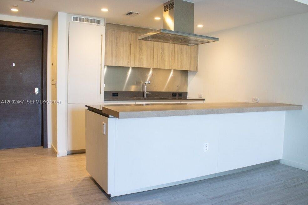Condo in Miami, Florida, United States 2 - 18839025