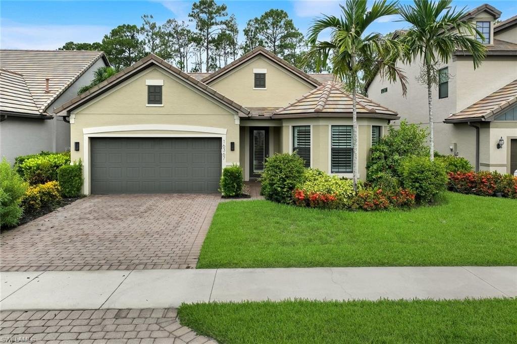 Maison à Bonita Springs, Floride, États-Unis 2 - 18839109