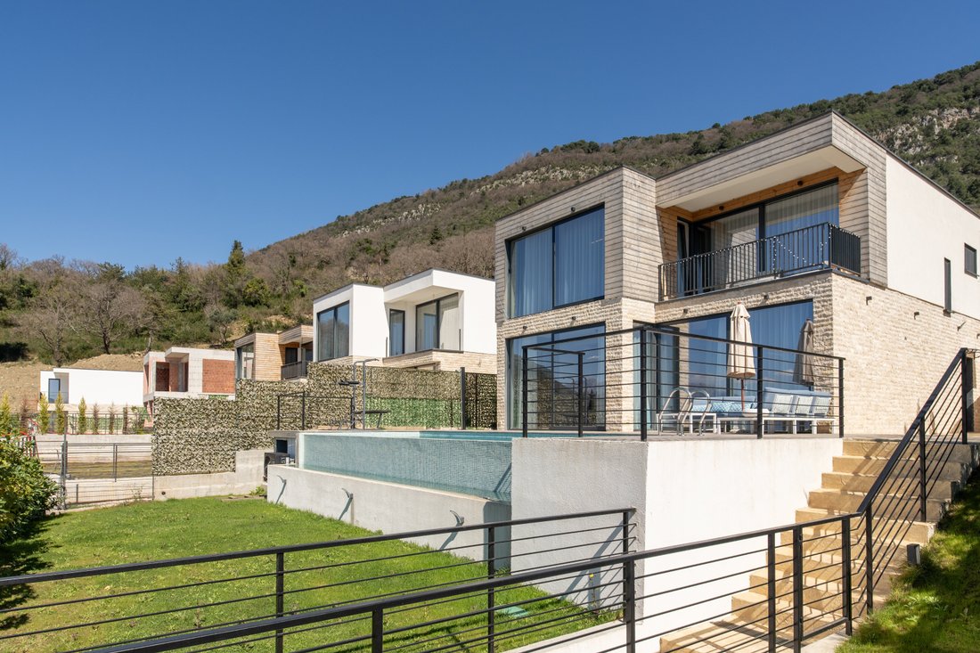 Villa in Kavač, Kotor Municipality, Montenegro 1 - 18839498