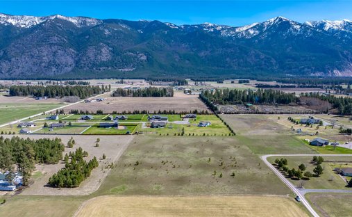 Land in Columbia Falls, Montana, United States 1