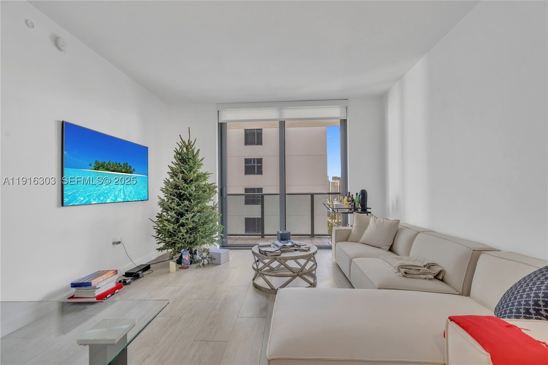 Condo in Miami, Florida, United States 3 - 18839435