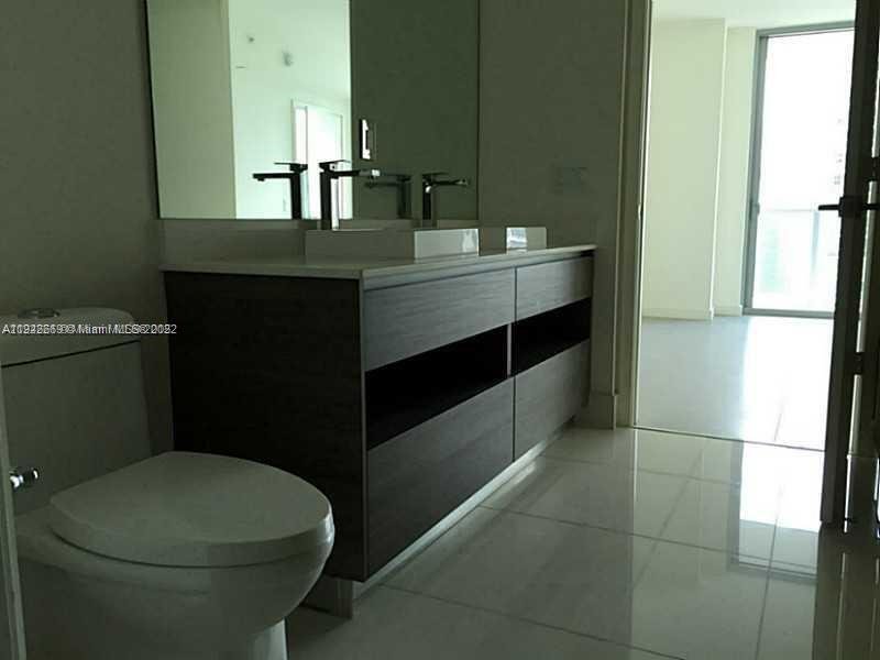 Condo in Miami, Florida, United States 4 - 18839461