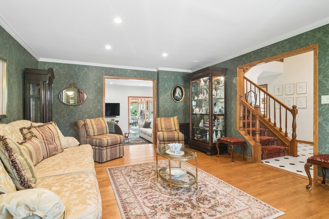 House in Wheeling, Illinois, United States 3 - 18839271
