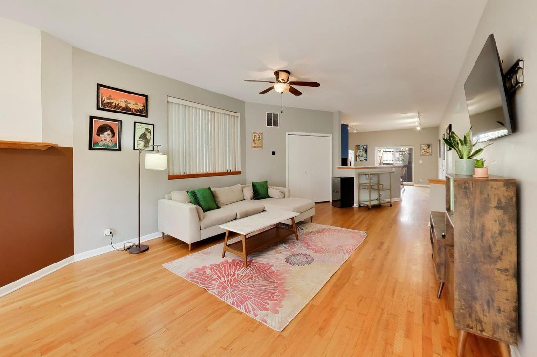 Condo in Chicago, Illinois, United States 2 - 18840767